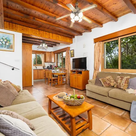 Angela Paradise * Argaka