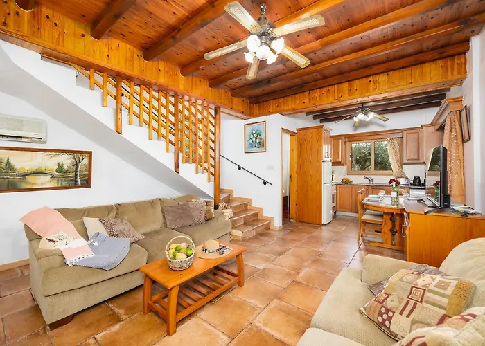 Angela Paradise * Argaka